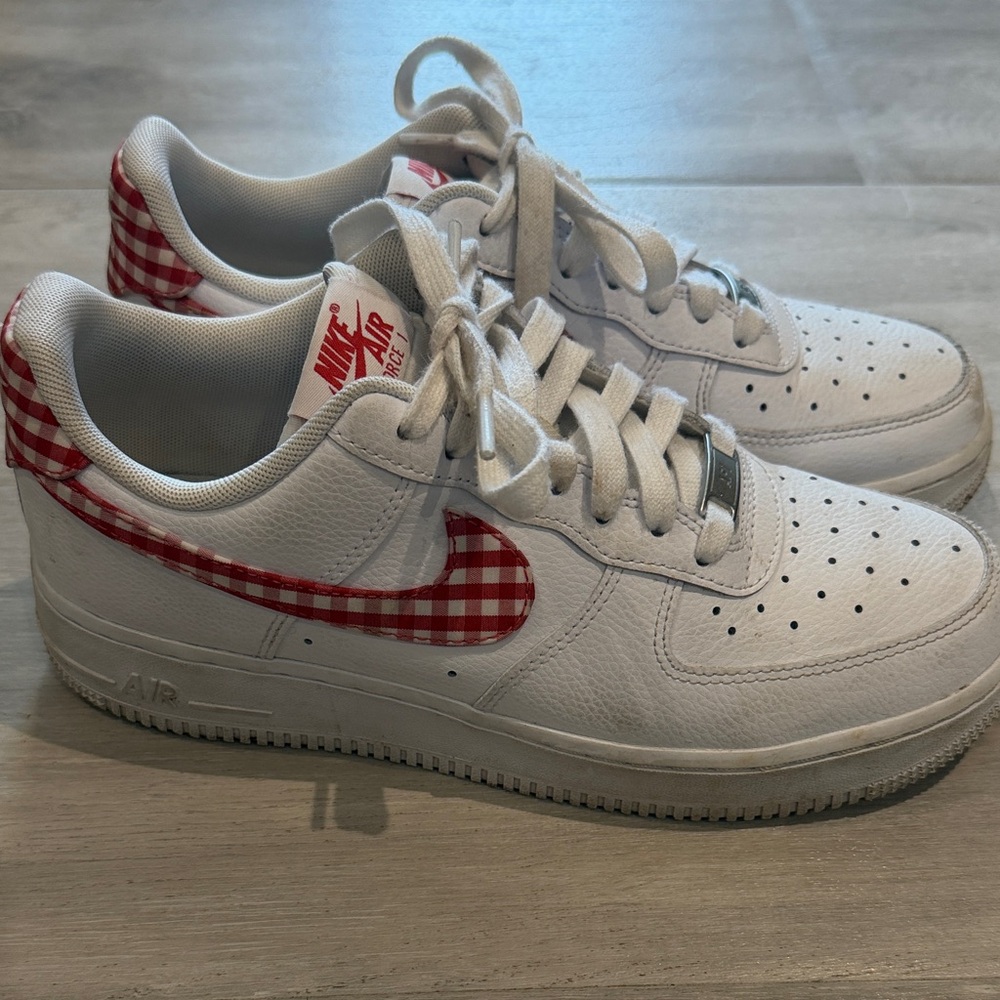 Nike Air Force 1 ‘07 Essential White Mystic Red Gingham Size 9